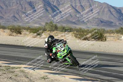 media/Nov-02-2025-CVMA (Sun) [[337aff29ab]]/Race 18-Supersport Middleweight/
